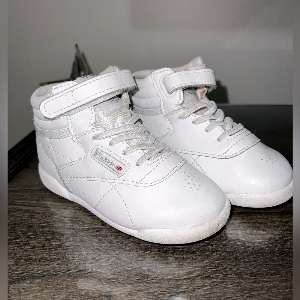 Toddler girl Classic Reeboks